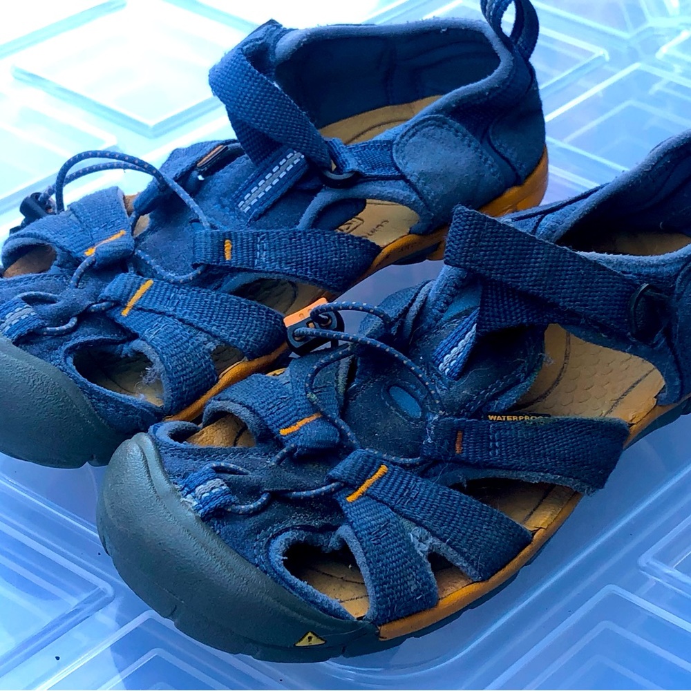 KEEN Newport Kids Girl’s Blue Water Sport Sandals 21cm SIZE 2